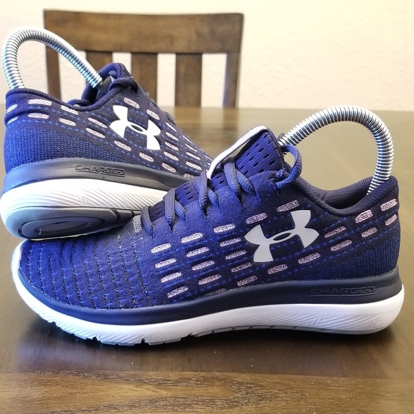 size 7 under armour shoes